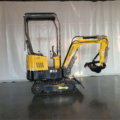 1 TON 13.5HP GAS B&S Engine Mini Compact Excavator 